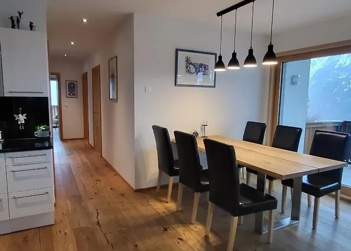 Chasa Scandella - Carl * Зент